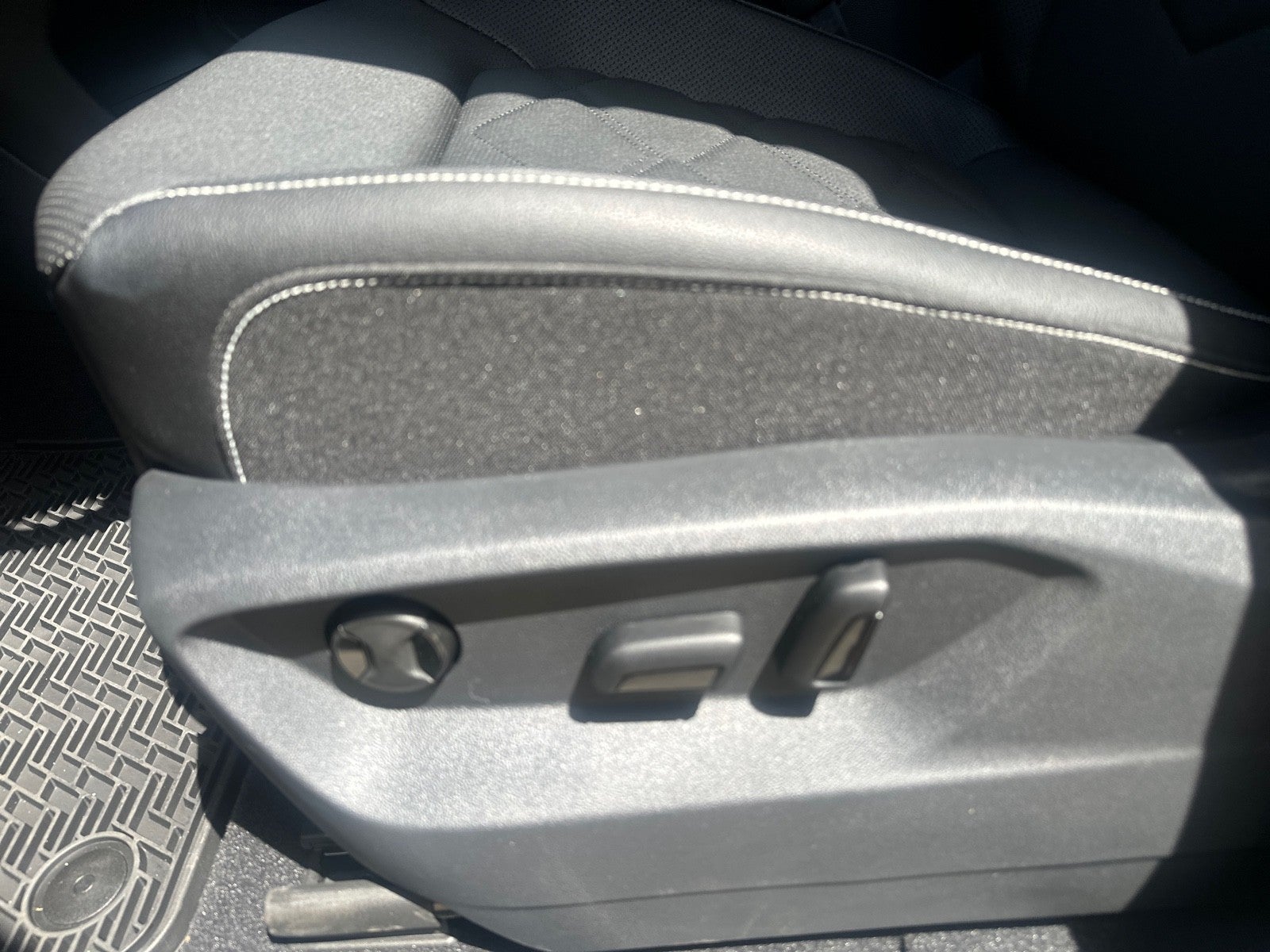 2026 Volkswagen Atlas 2.0T SE w/Technology FWD