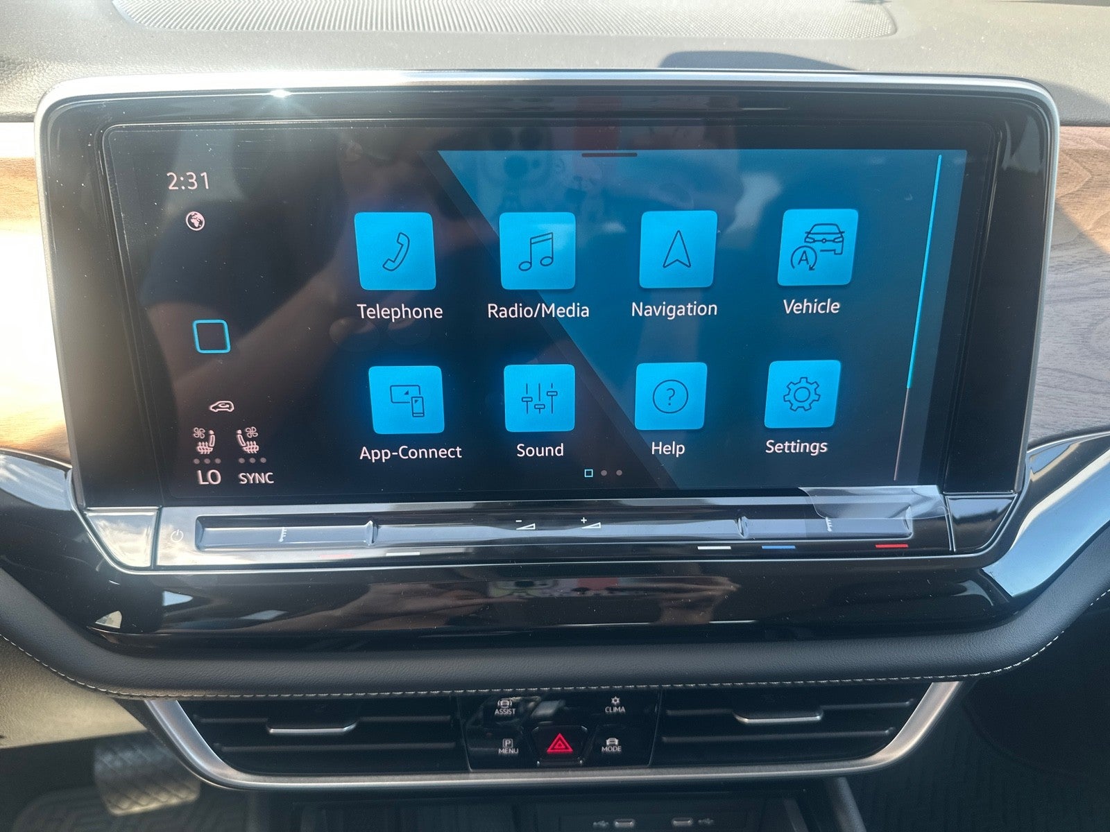 2026 Volkswagen Atlas 2.0T SE w/Technology FWD