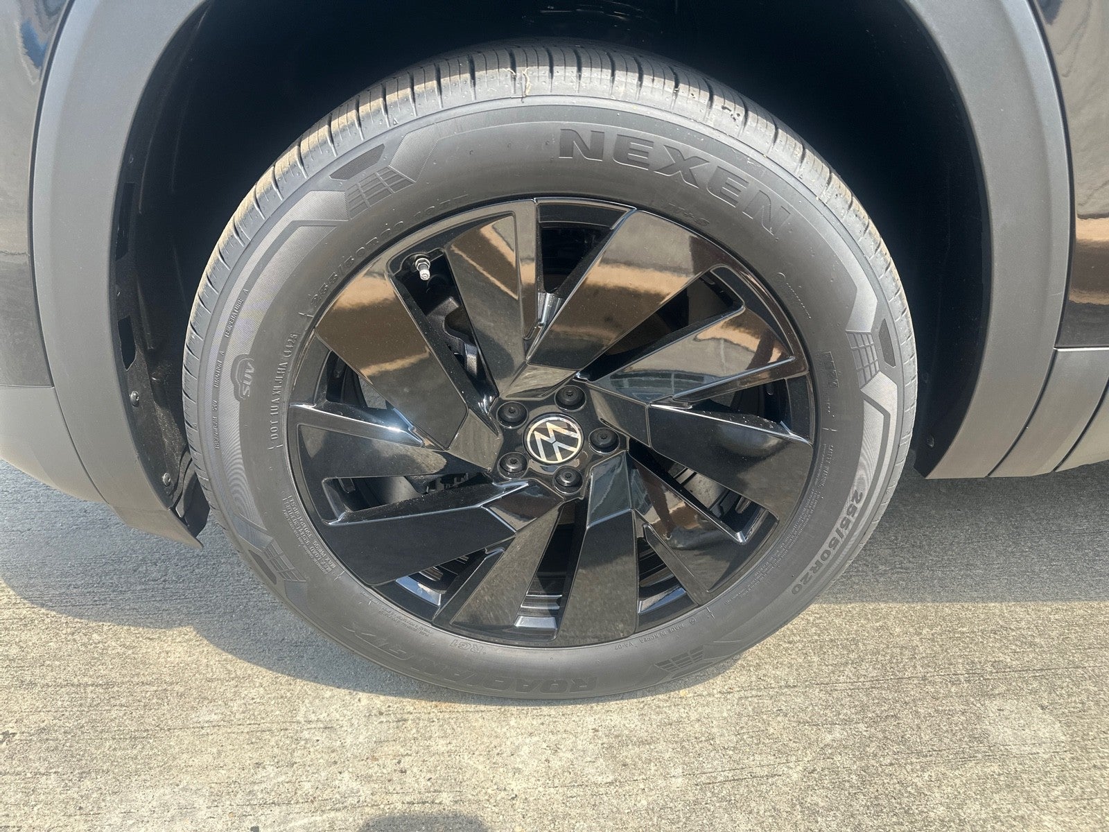 2026 Volkswagen Atlas 2.0T SE w/Technology FWD