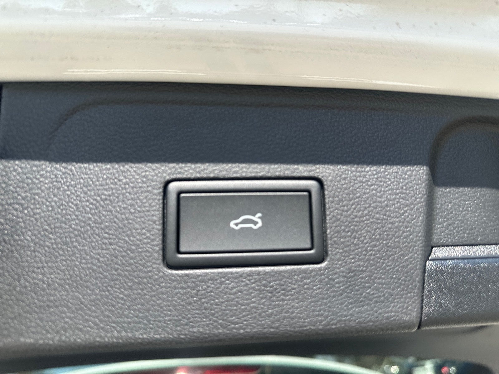 2026 Volkswagen Atlas 2.0T SE w/Technology FWD