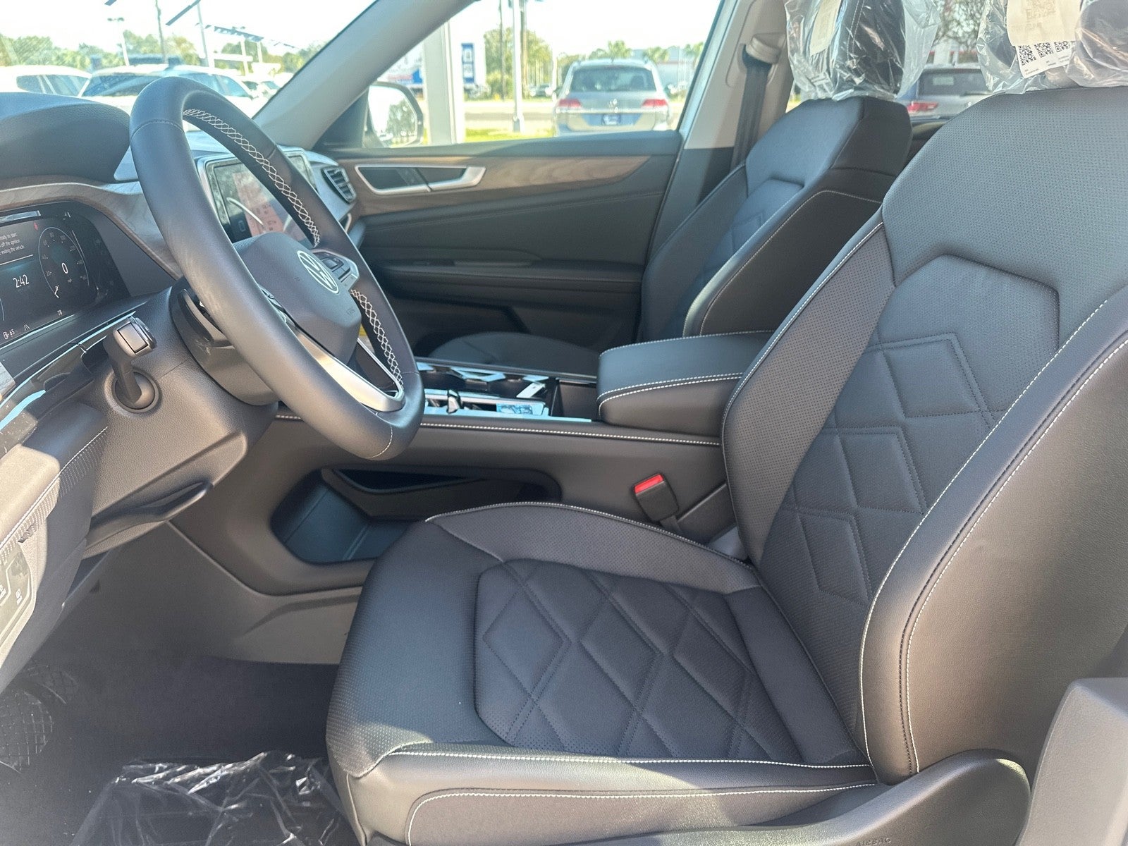 2026 Volkswagen Atlas 2.0T SE w/Technology FWD