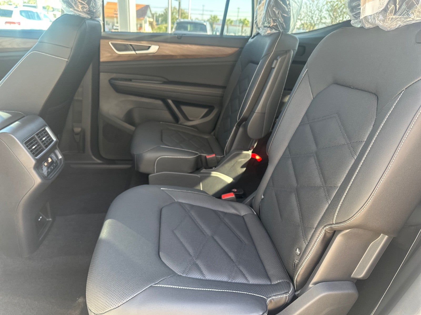 2026 Volkswagen Atlas 2.0T SE w/Technology FWD