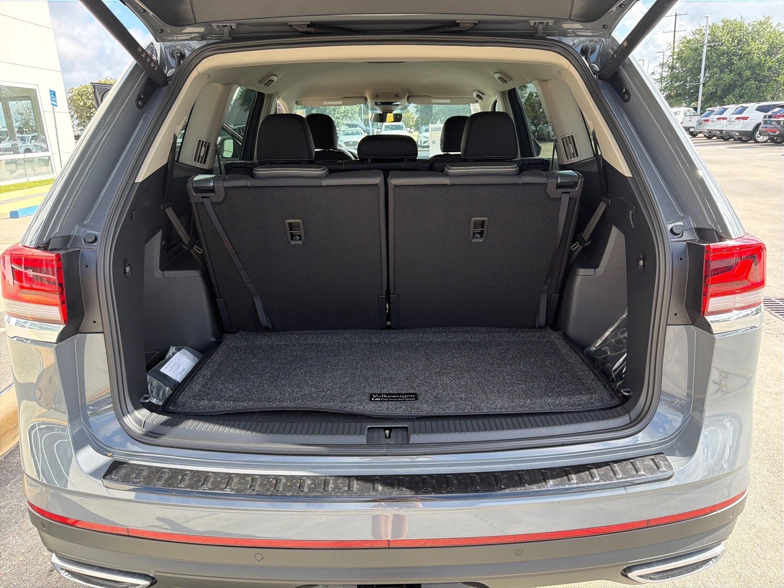 2026 Volkswagen Atlas 2.0T SE w/Technology FWD