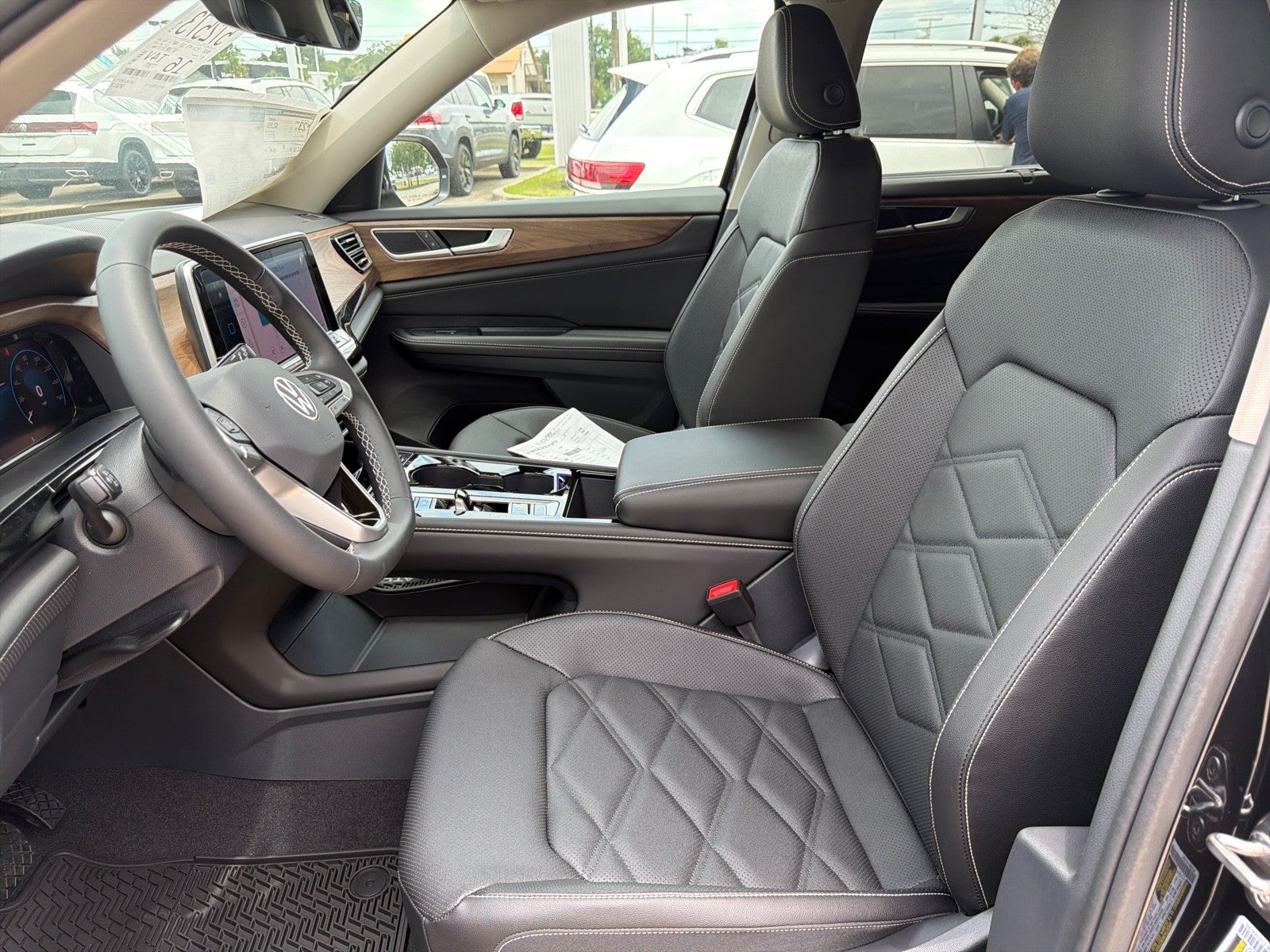 2026 Volkswagen Atlas 2.0T SE w/Technology FWD