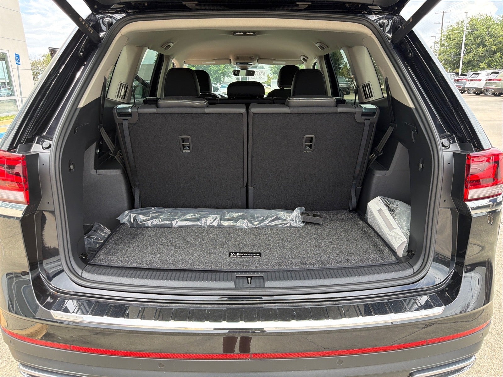 2026 Volkswagen Atlas 2.0T SE w/Technology FWD