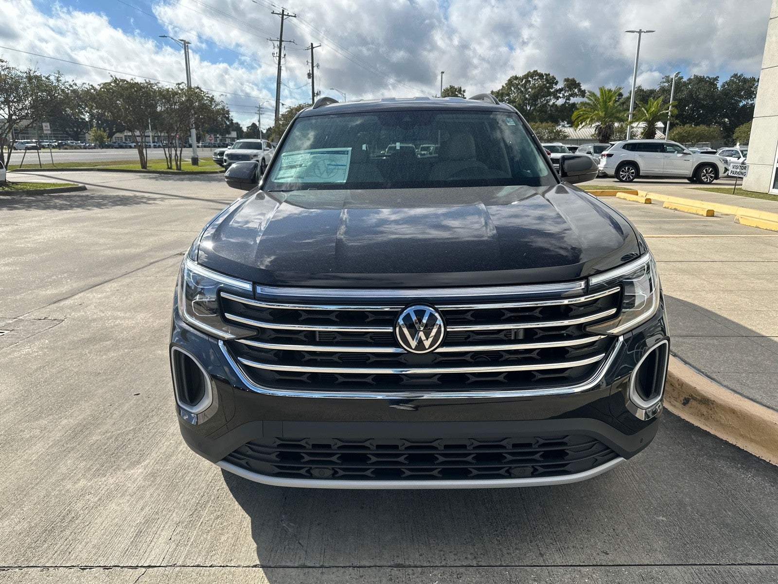 2026 Volkswagen Atlas 2.0T SE w/Technology FWD