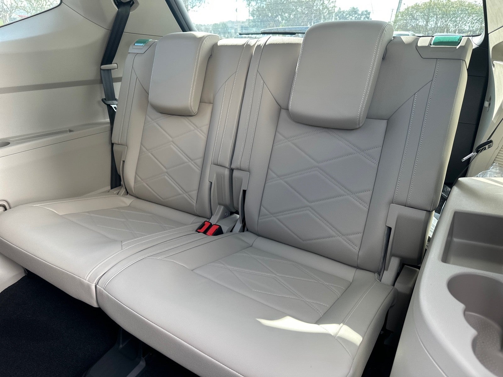 2026 Volkswagen Atlas 2.0T SE w/Technology FWD