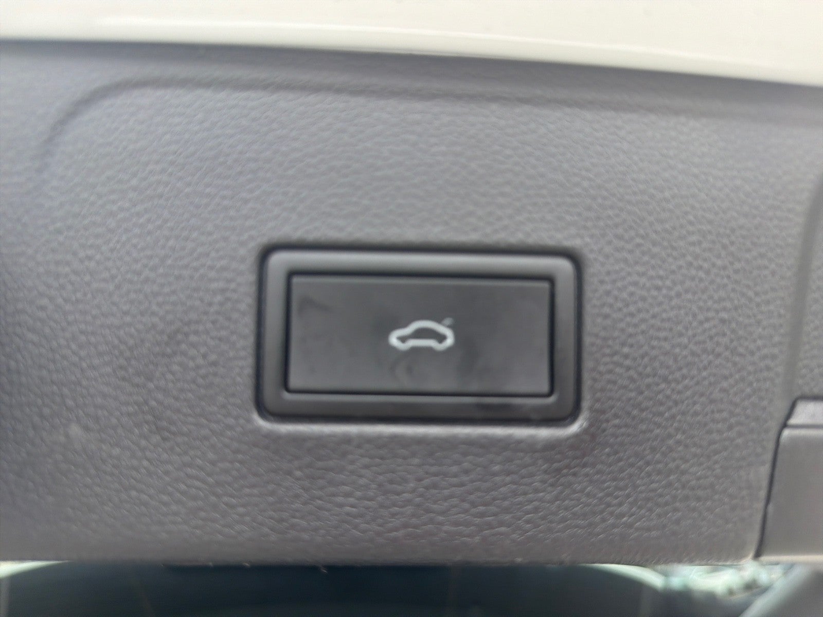 2024 Volkswagen Atlas 2.0T SE w/Technology FWD