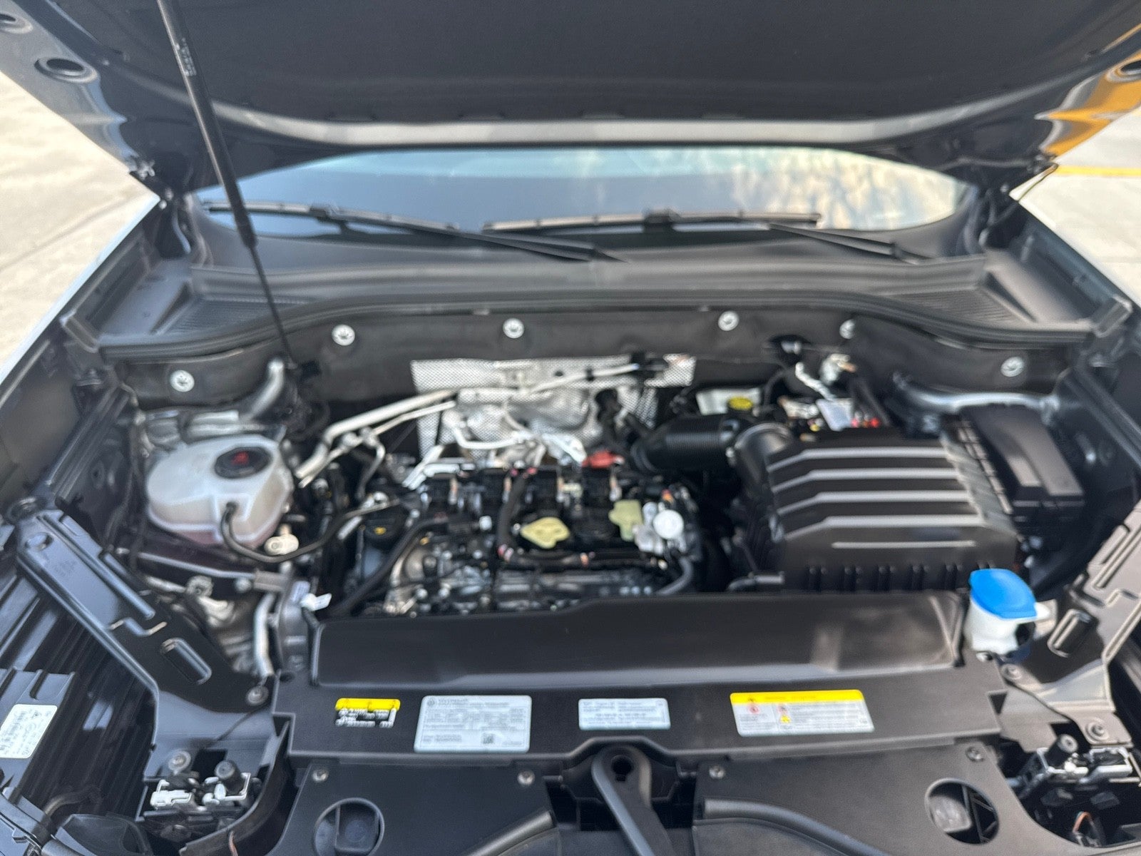 2024 Volkswagen Atlas 2.0T SE w/Technology FWD