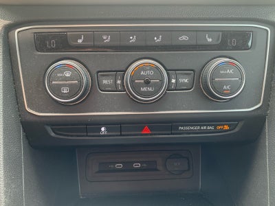 2021 Volkswagen Atlas 2021.5 3.6L V6 SE w/Technology FWD