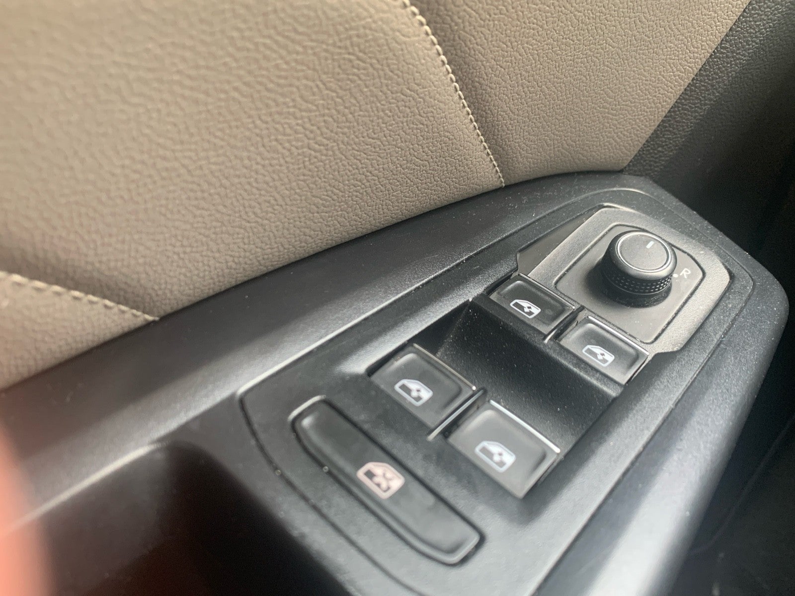 2021 Volkswagen Atlas 2021.5 3.6L V6 SE w/Technology FWD