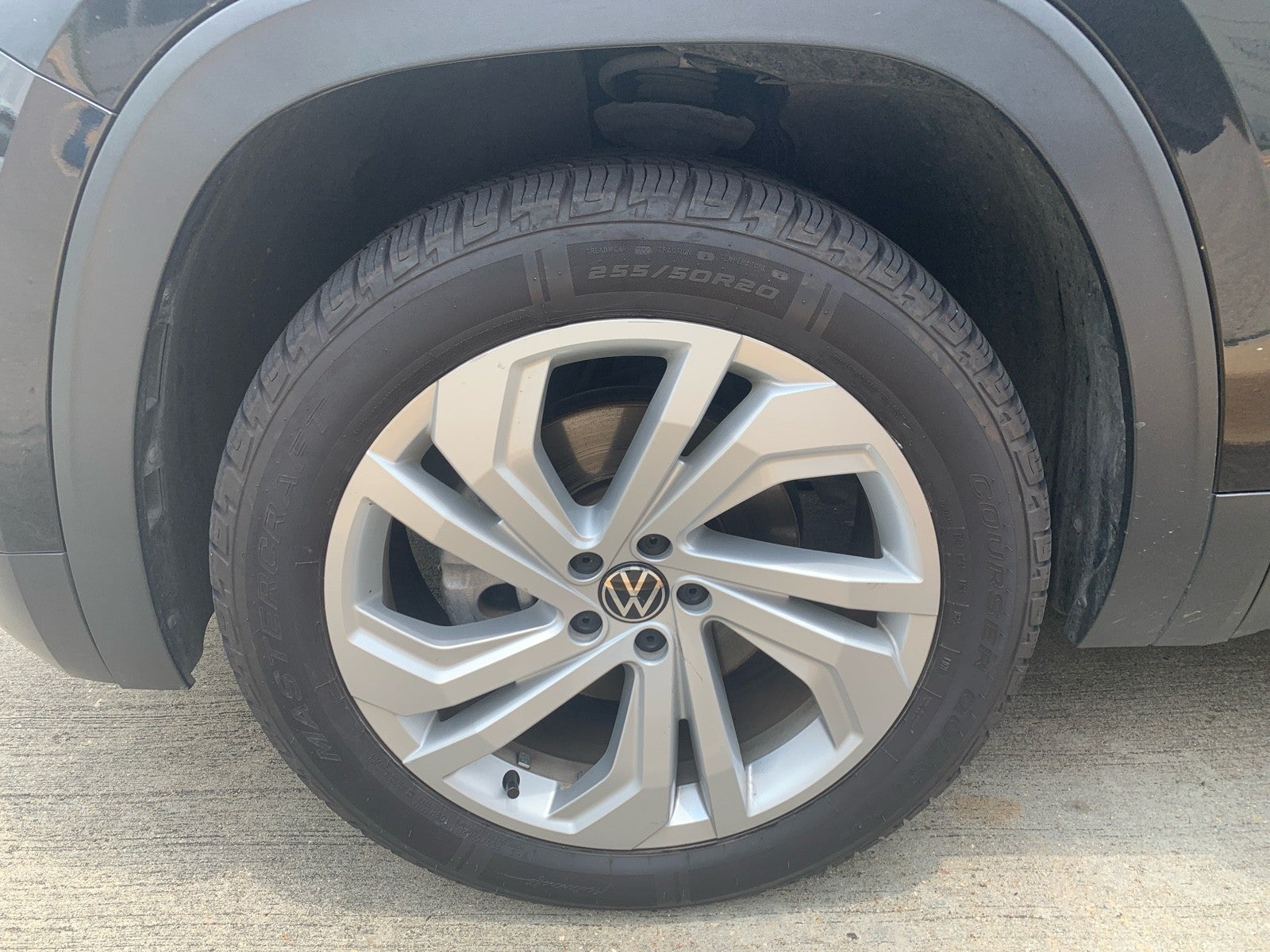 2021 Volkswagen Atlas 2021.5 3.6L V6 SE w/Technology FWD