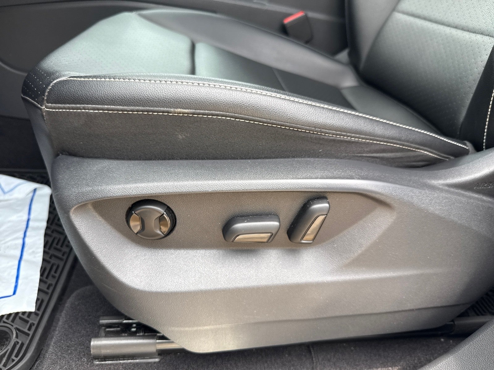2022 Volkswagen Atlas 3.6L V6 SE w/Technology FWD