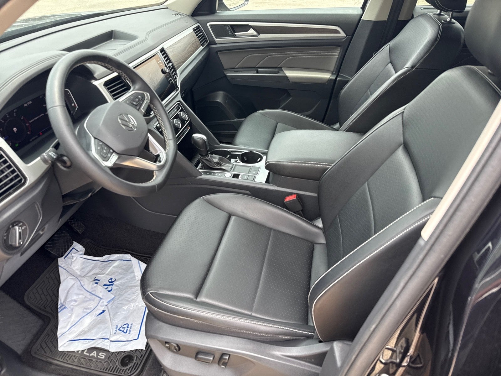 2022 Volkswagen Atlas 3.6L V6 SE w/Technology FWD