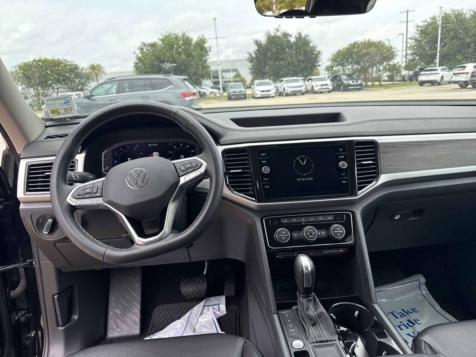 2022 Volkswagen Atlas 3.6L V6 SE w/Technology FWD