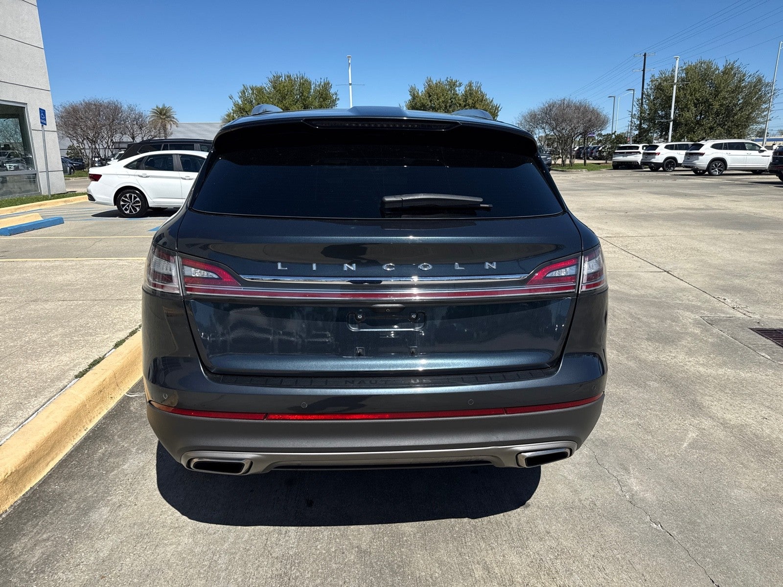 2021 Lincoln Nautilus Reserve FWD