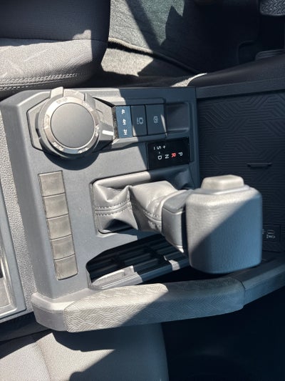2025 Toyota Tacoma 4WD SR Double Cab 5' Bed AT (Natl)