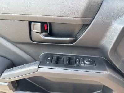 2025 Toyota Tacoma 4WD SR Double Cab 5' Bed AT (Natl)