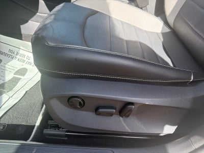 2023 Volkswagen Taos SEL 4MOTION *Ltd Avail*