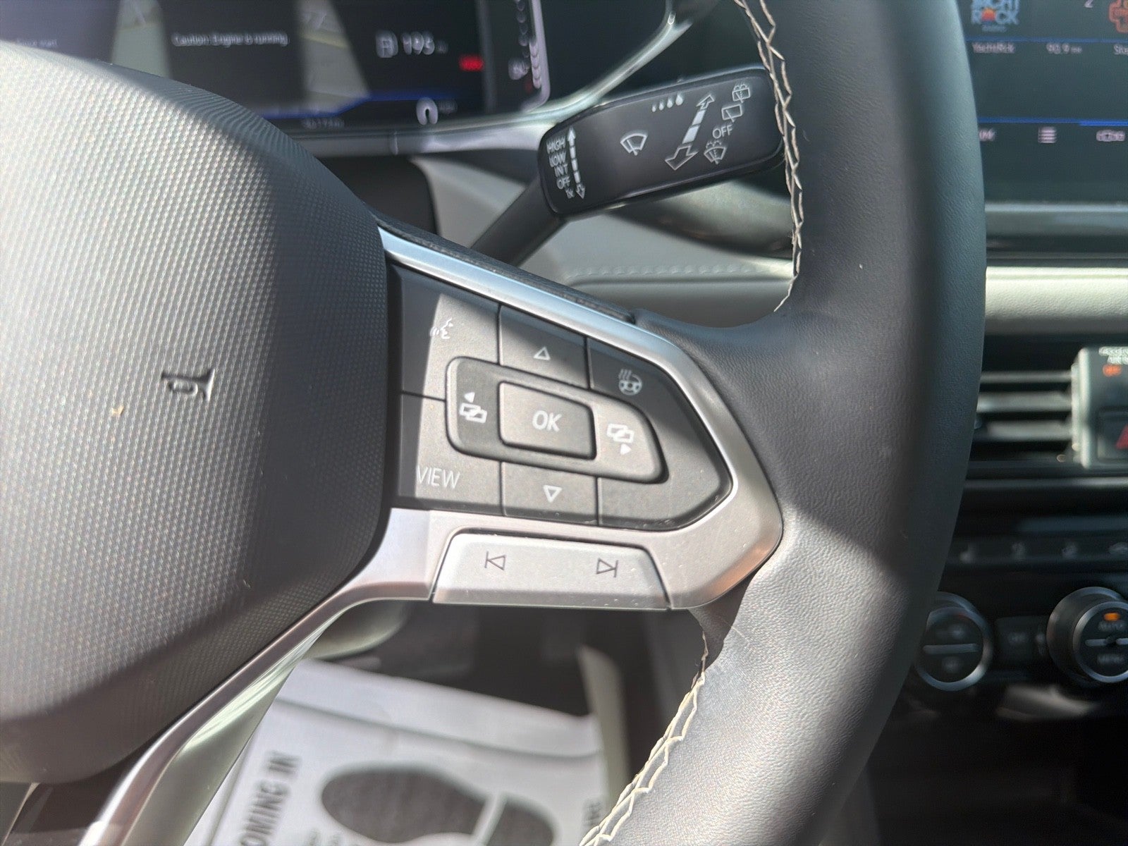 2023 Volkswagen Taos SEL 4MOTION *Ltd Avail*