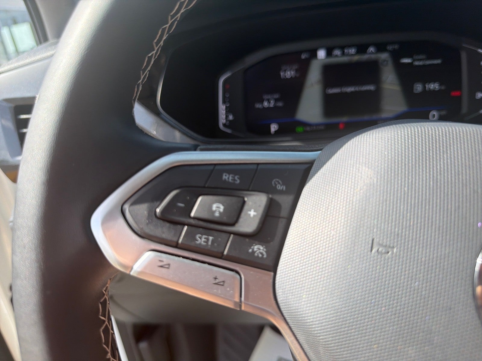 2023 Volkswagen Taos SEL 4MOTION *Ltd Avail*