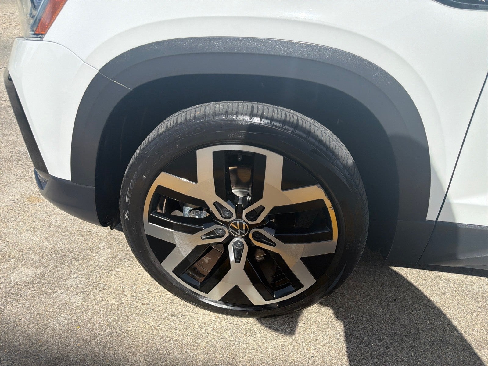 2023 Volkswagen Taos SEL 4MOTION *Ltd Avail*