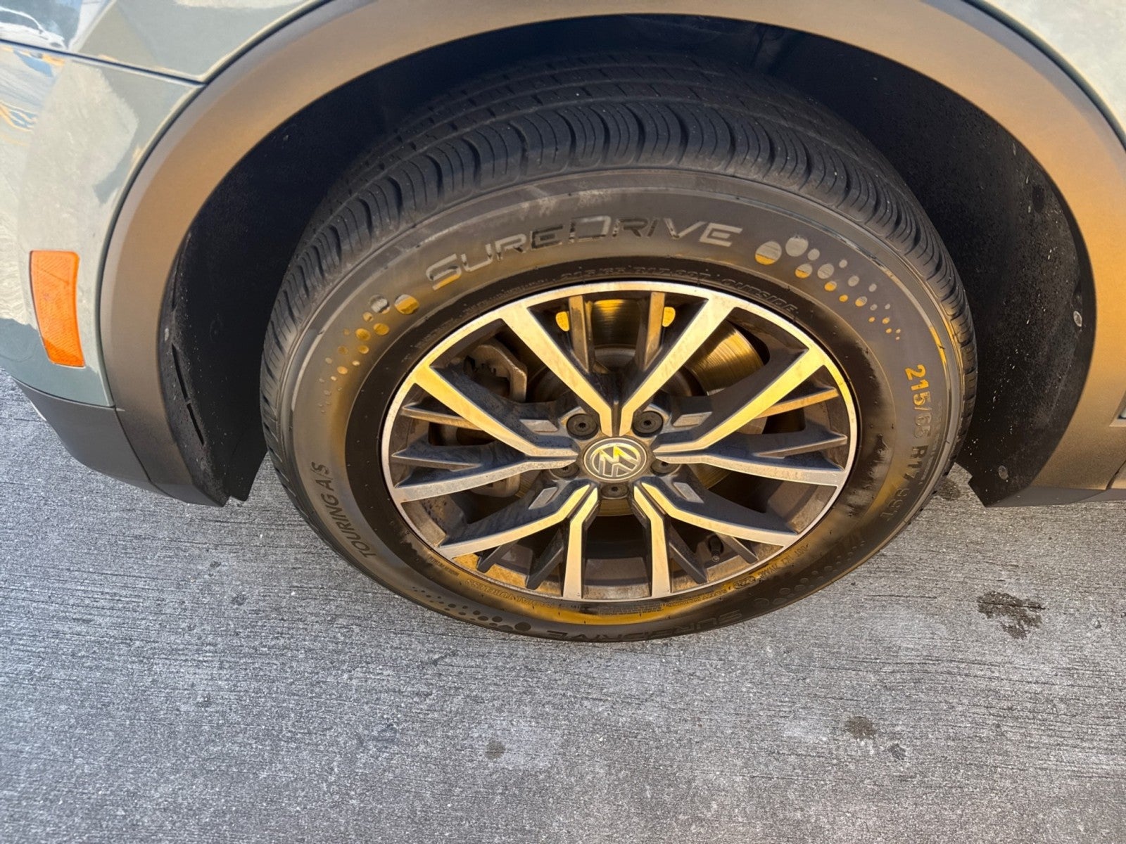 2020 Volkswagen Tiguan 2.0T SE FWD