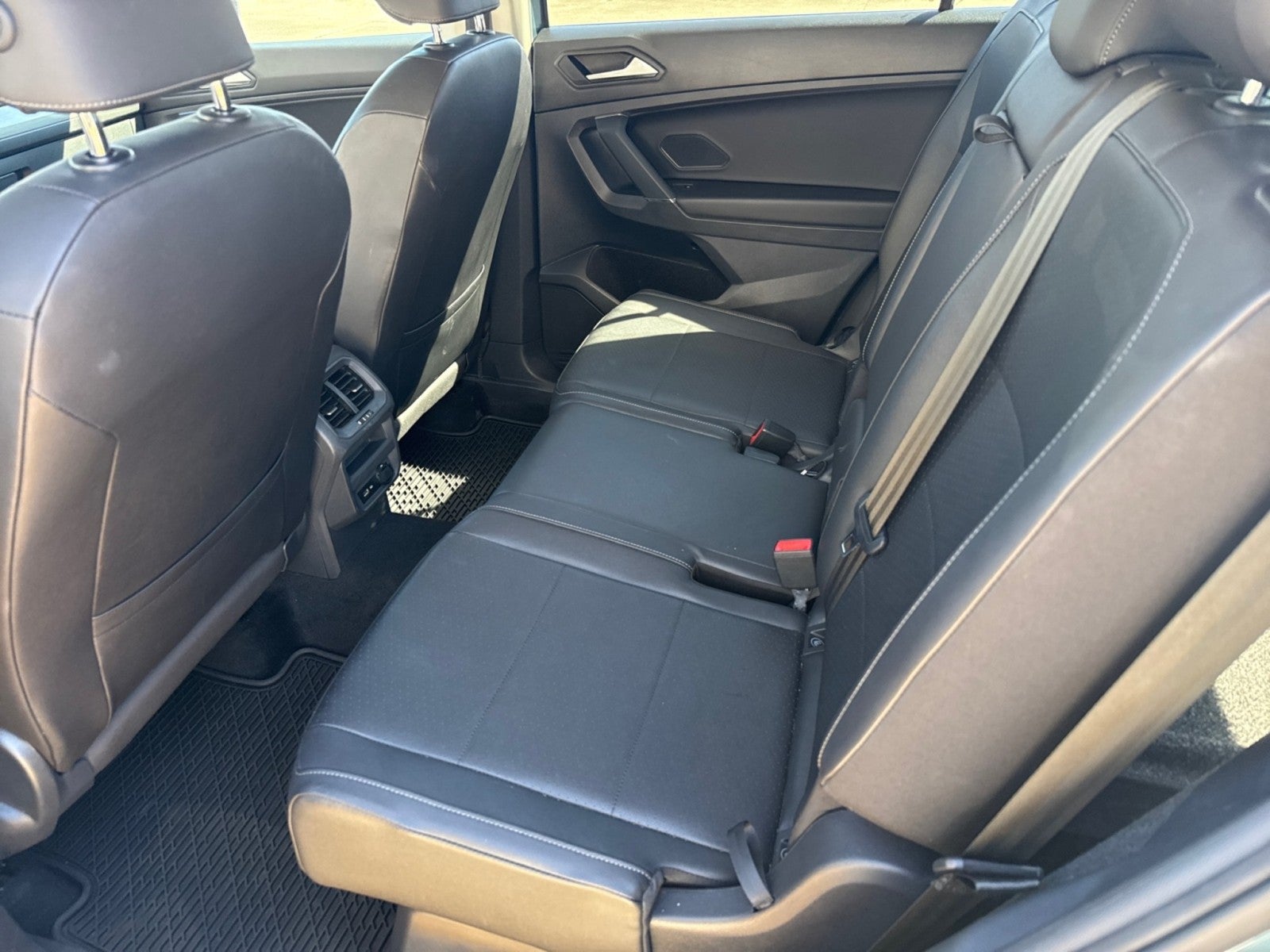 2020 Volkswagen Tiguan 2.0T SE FWD