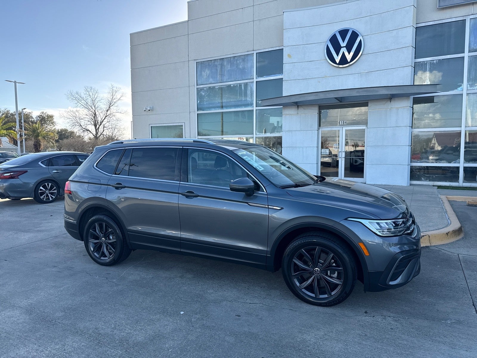 2023 Volkswagen Tiguan 2.0T SE FWD