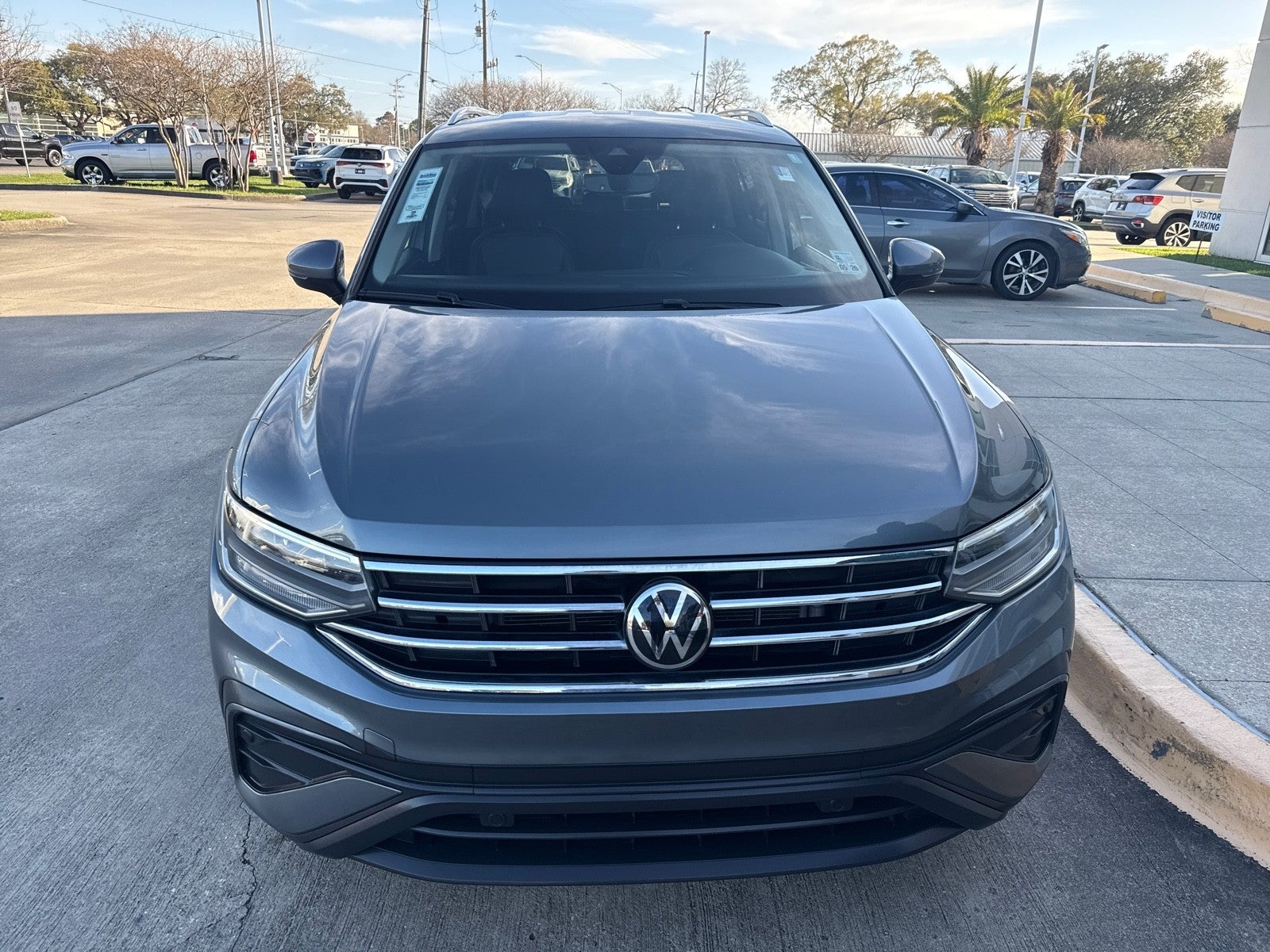 2023 Volkswagen Tiguan 2.0T SE FWD