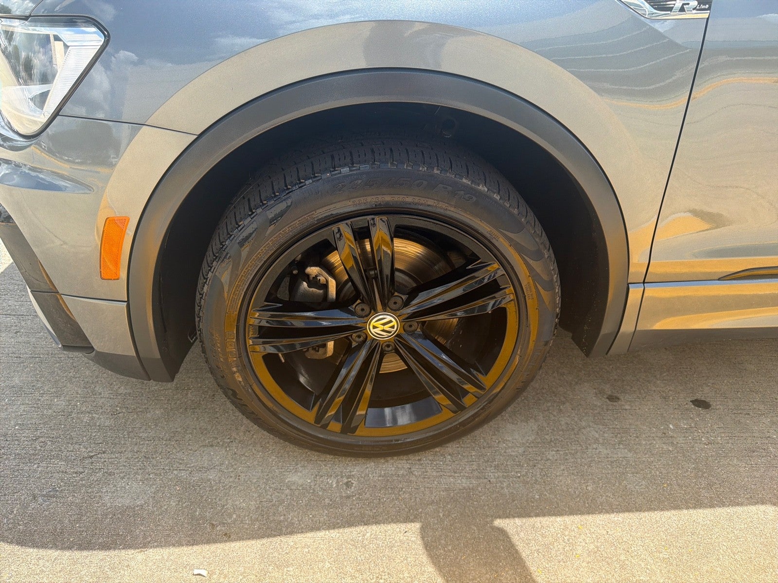 2019 Volkswagen Tiguan 2.0T SEL R-Line FWD