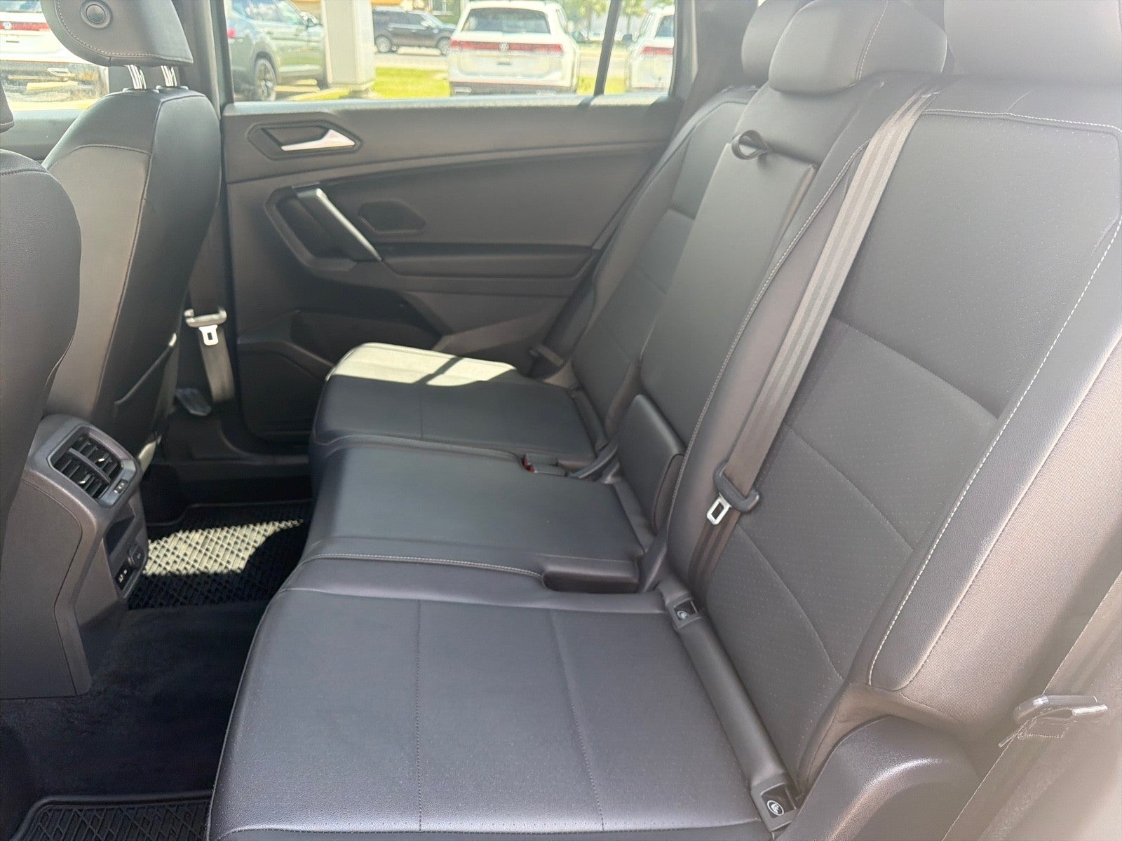 2019 Volkswagen Tiguan 2.0T SEL R-Line FWD