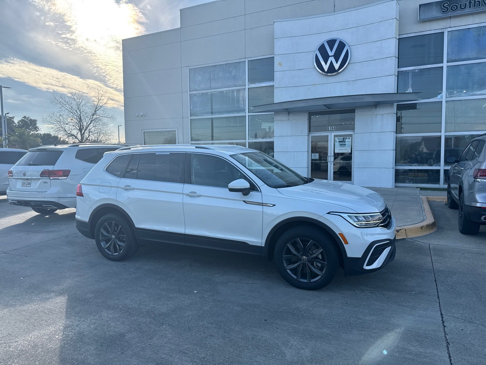 2023 Volkswagen Tiguan 2.0T SE FWD