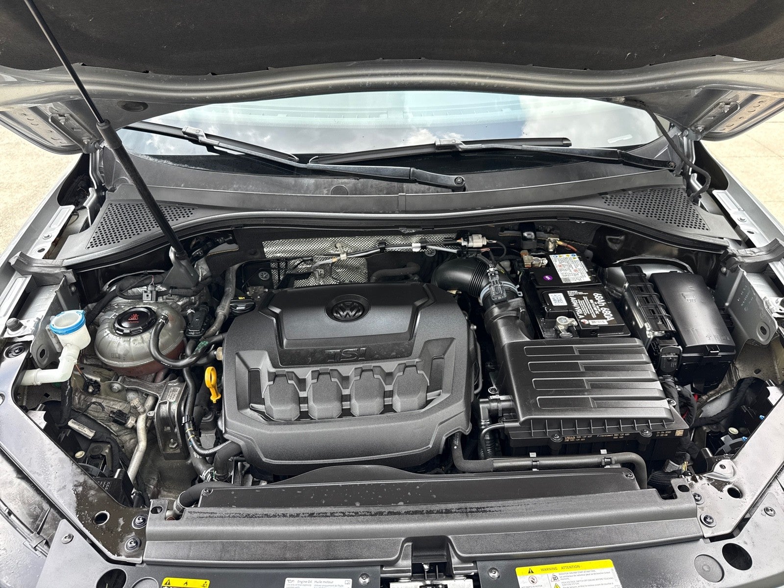 2020 Volkswagen Tiguan SE R-Line Black