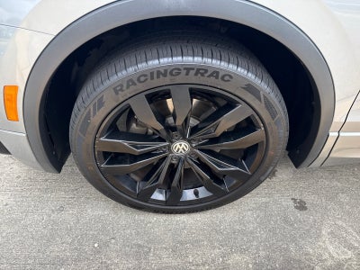 2020 Volkswagen Tiguan SE R-Line Black