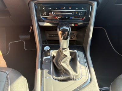 2026 Volkswagen Taos SE Black FWD