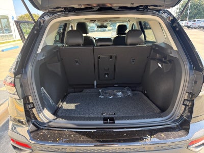 2026 Volkswagen Taos SE Black FWD