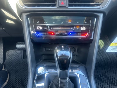 2026 Volkswagen Taos SE Black FWD