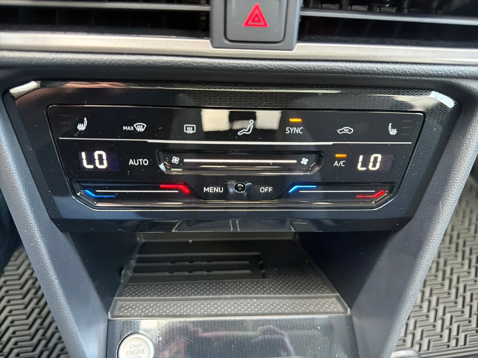 2027 Volkswagen Taos SE Black FWD