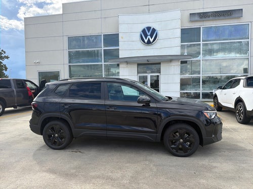 2027 Volkswagen Taos SE Black FWD