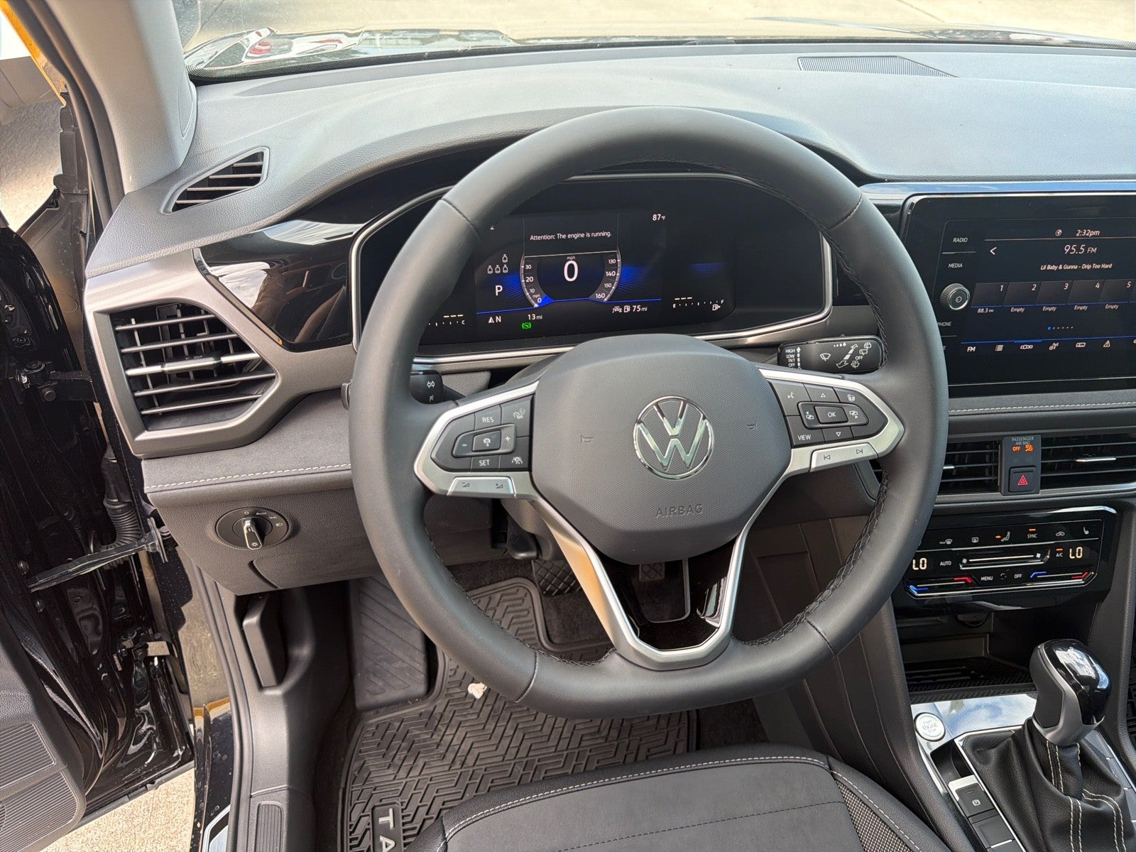 2027 Volkswagen Taos SE Black FWD