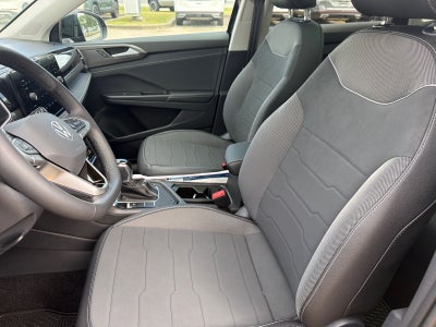 2027 Volkswagen Taos SE Black FWD