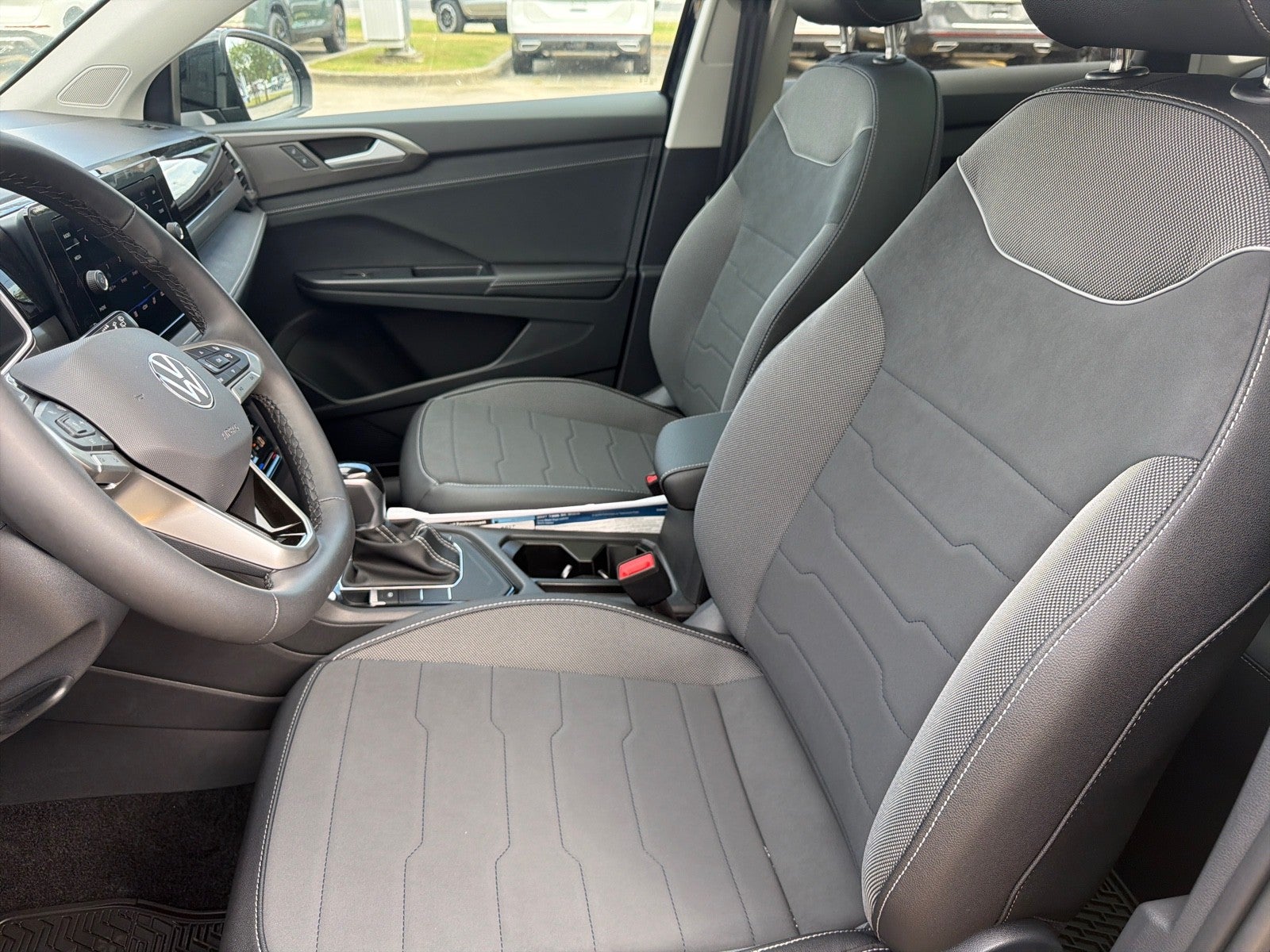 2027 Volkswagen Taos SE Black FWD
