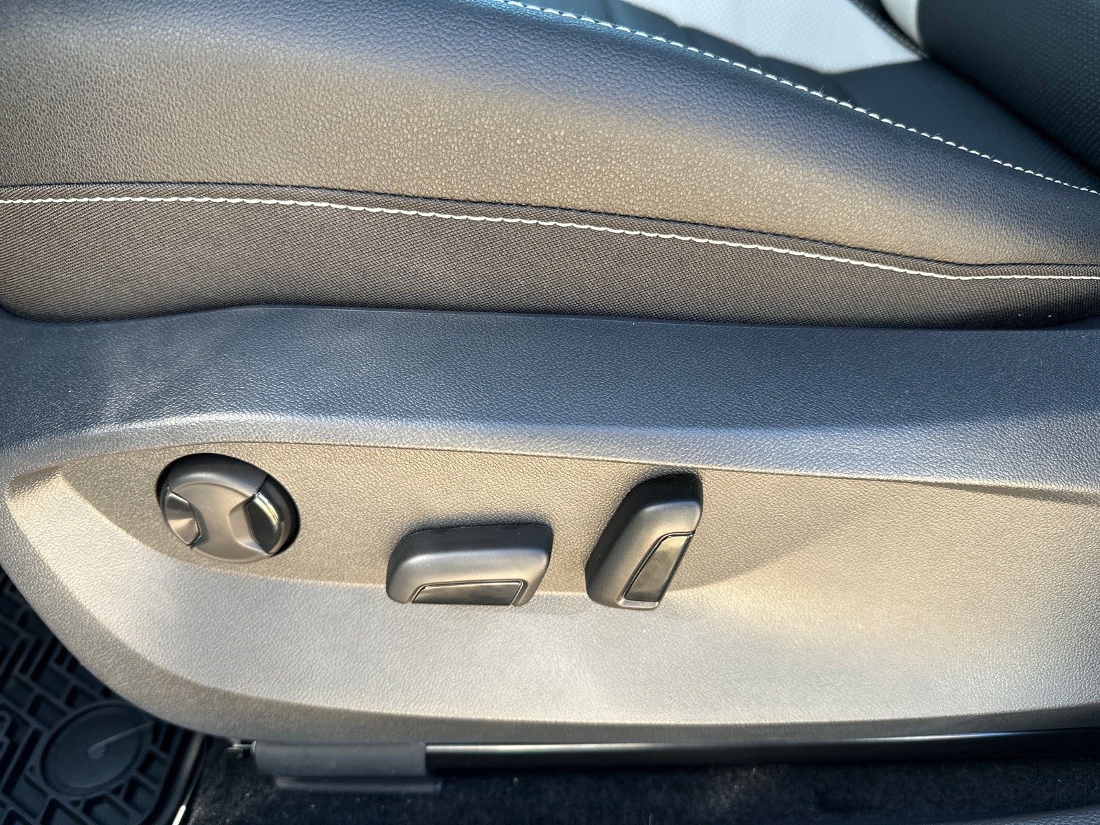 2026 Volkswagen Taos SEL 4MOTION