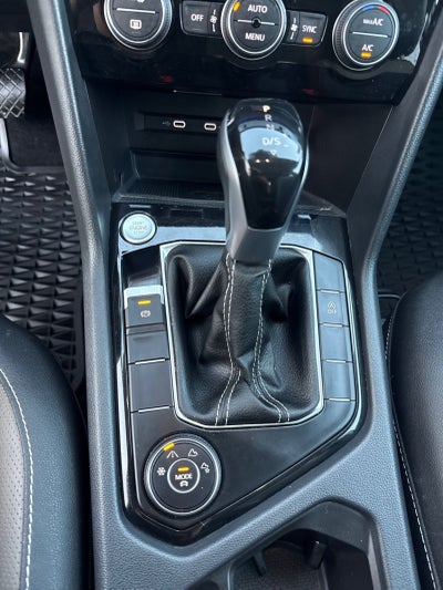 2024 Volkswagen Taos SEL 4MOTION
