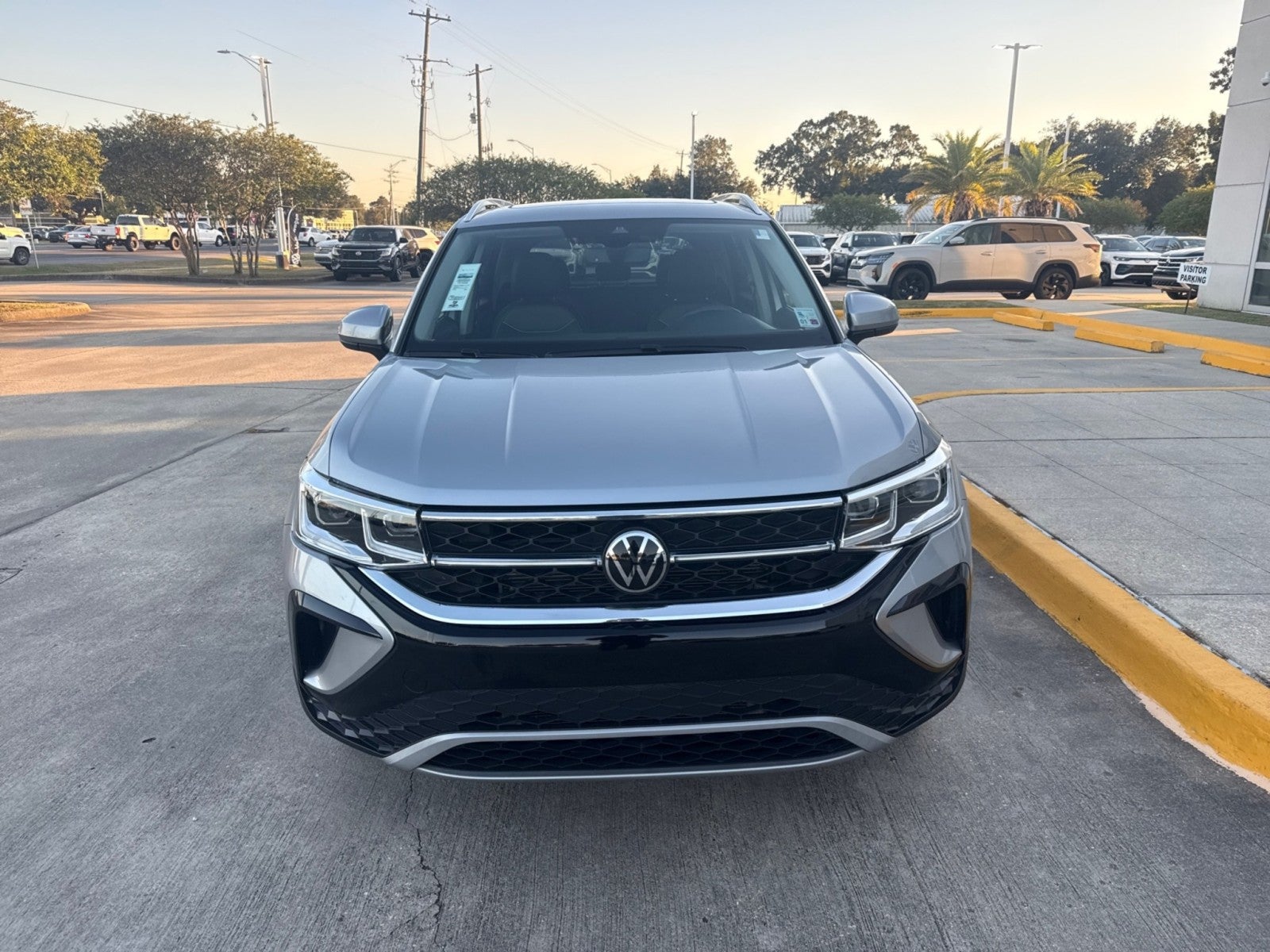 2024 Volkswagen Taos SEL 4MOTION
