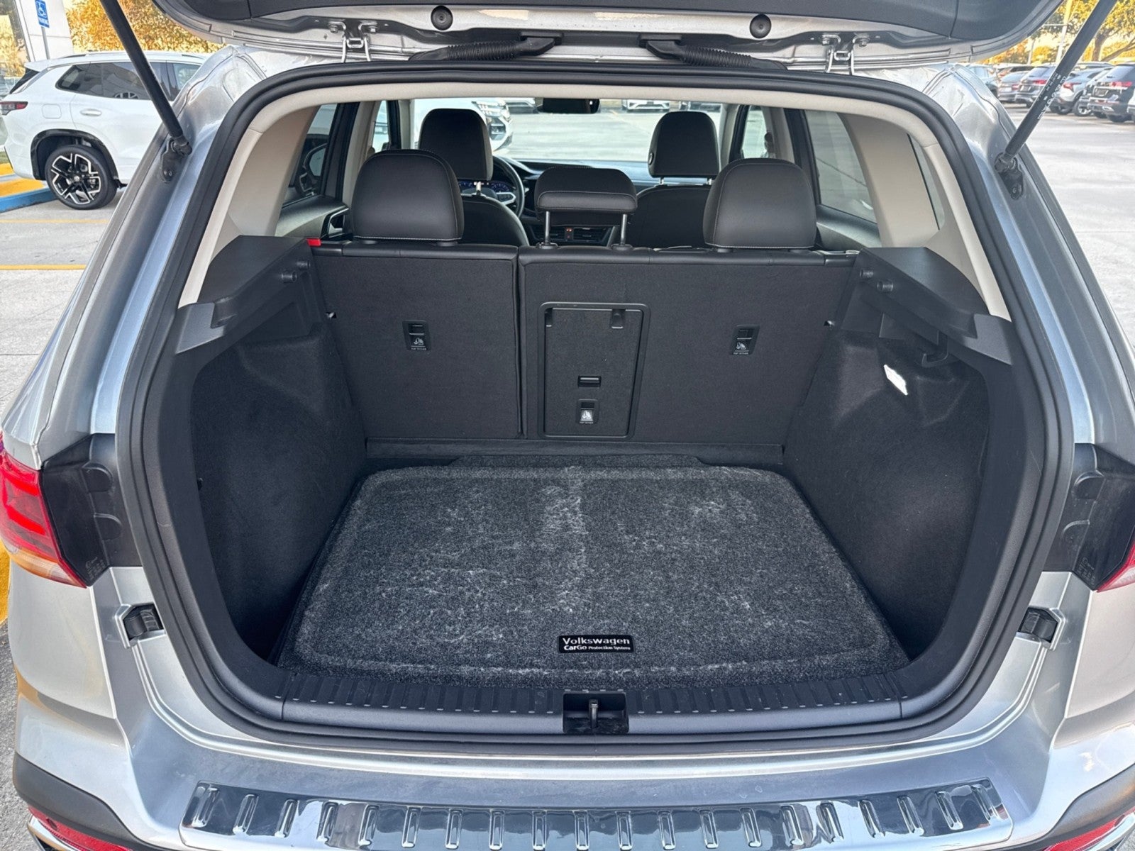 2024 Volkswagen Taos SEL 4MOTION