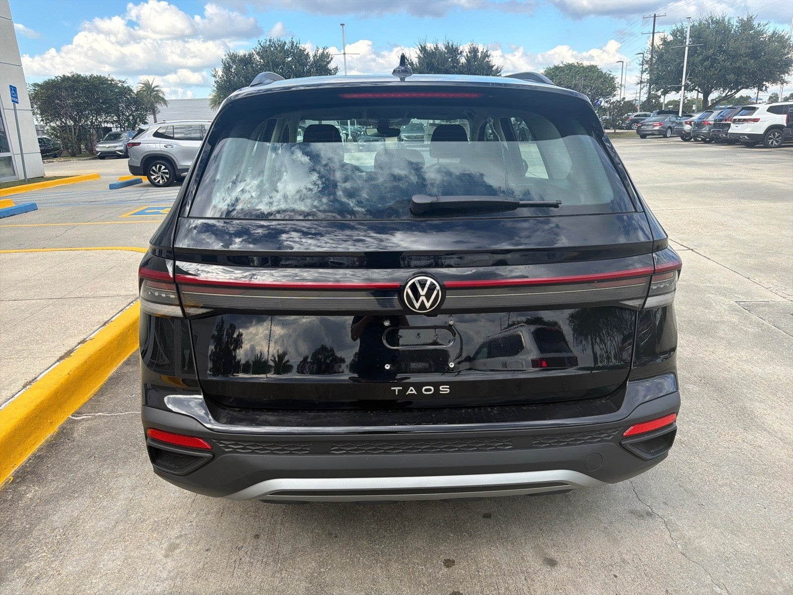 2027 Volkswagen Taos S FWD
