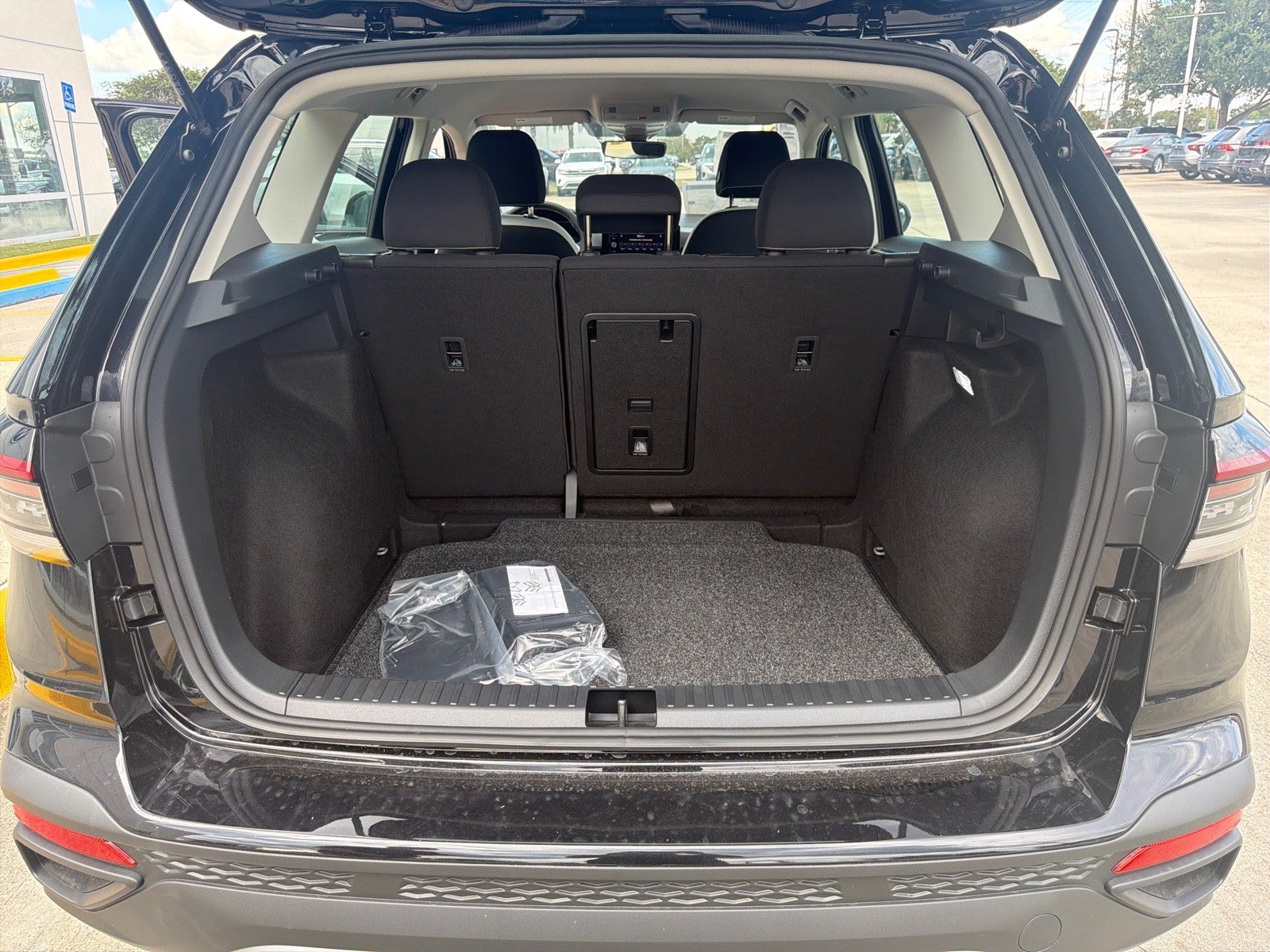 2027 Volkswagen Taos S FWD