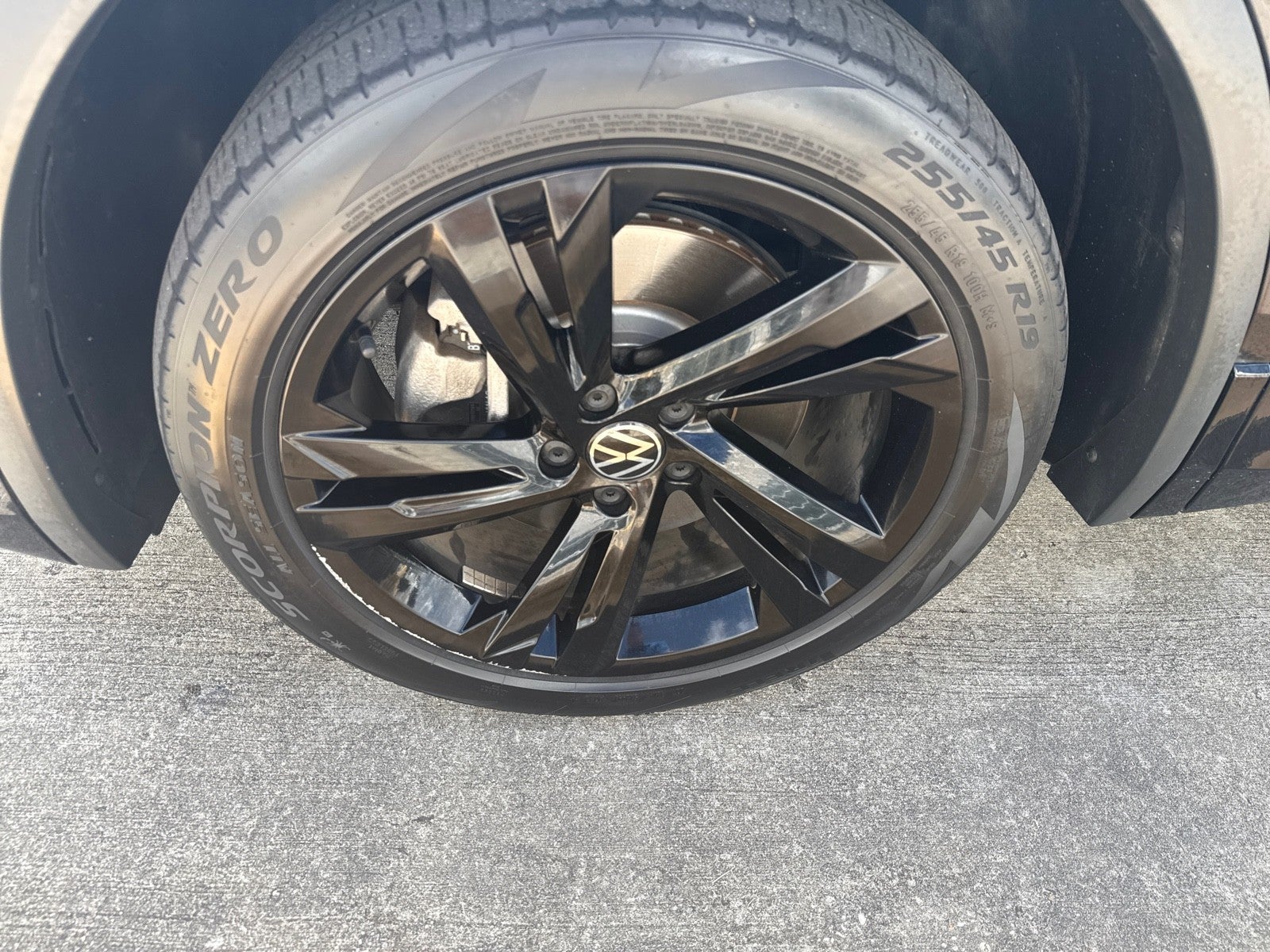 2024 Volkswagen Tiguan 2.0T SE R-Line Black FWD